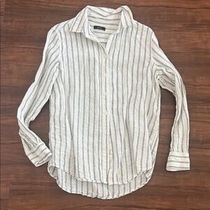 Quince White and Gray Striped Wonen’s Shirt
